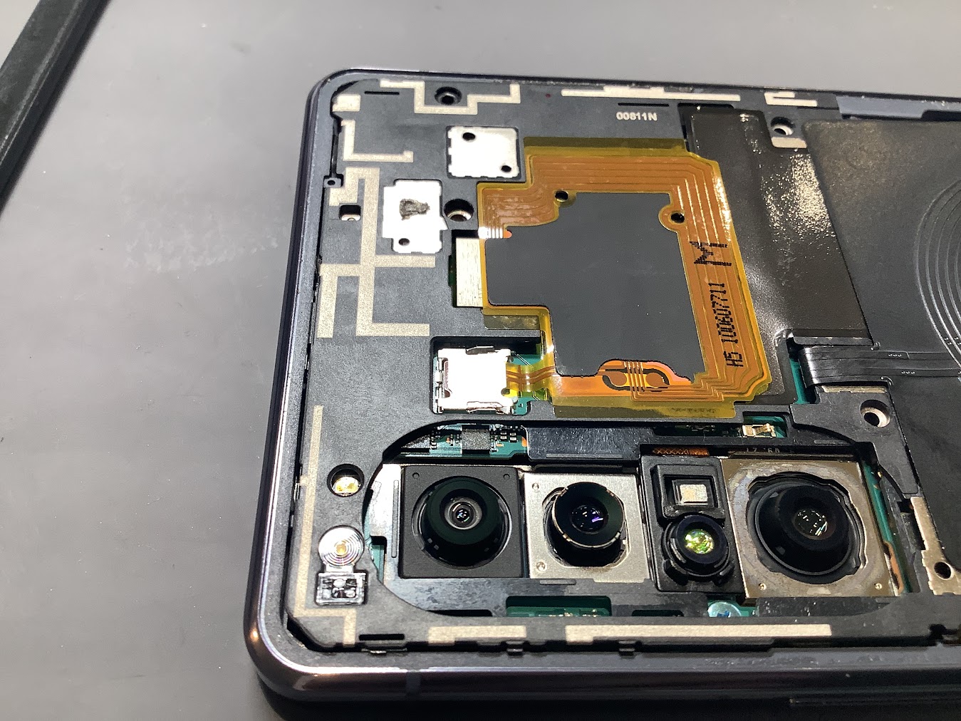 Xperia1Ⅱのバッテリー交換ならデータをそのまま・最短即日修理のスマホ修理工房秋津店にご相談ください！